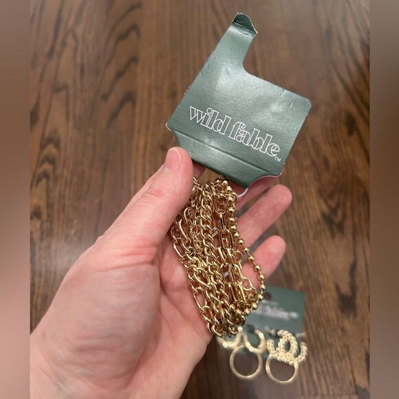 NEW Bundle Women Earring and Bracelet From Wild Fable - Picture 2 of 3